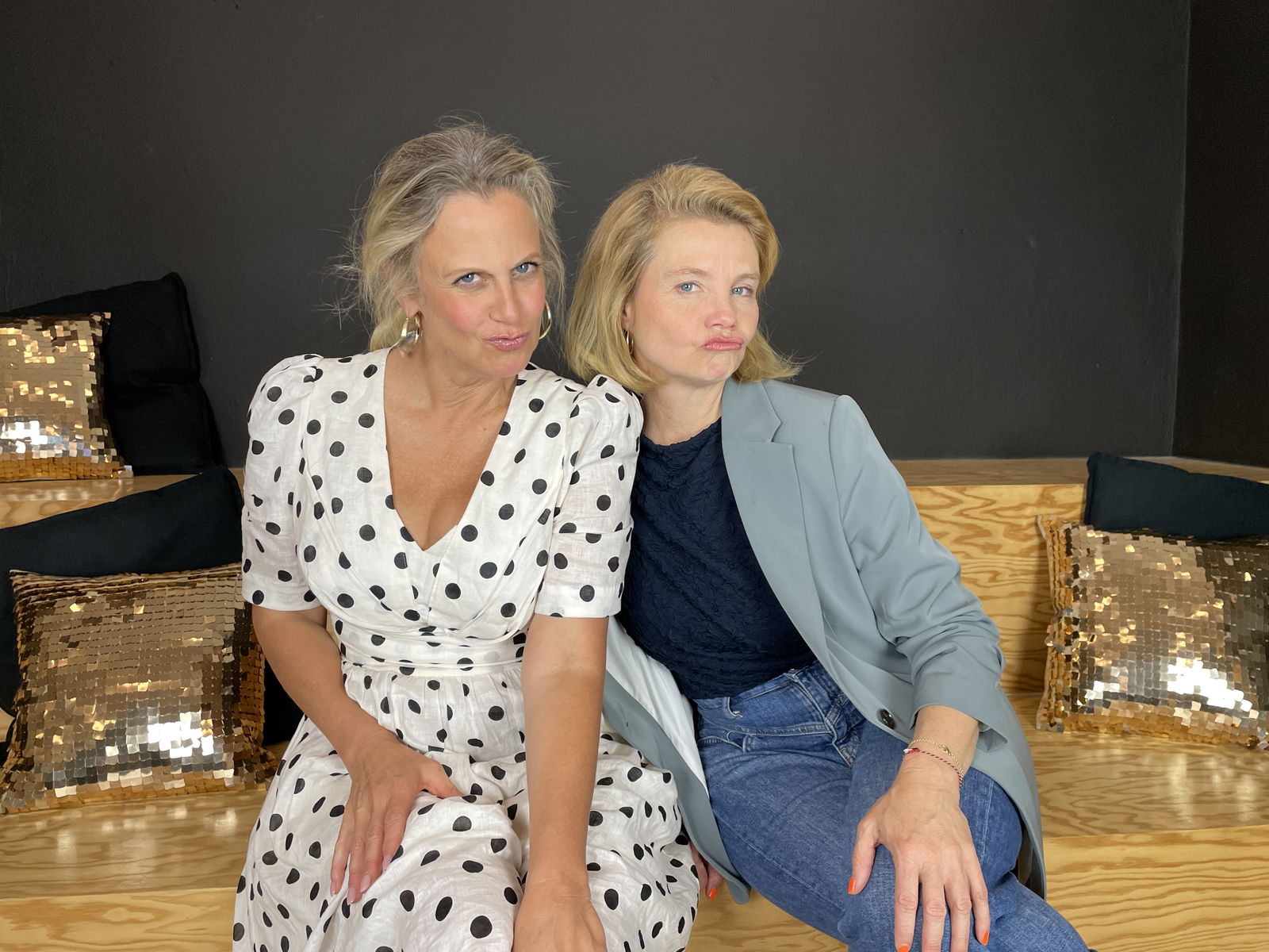 Barbara Schöneberger und Annette Frier