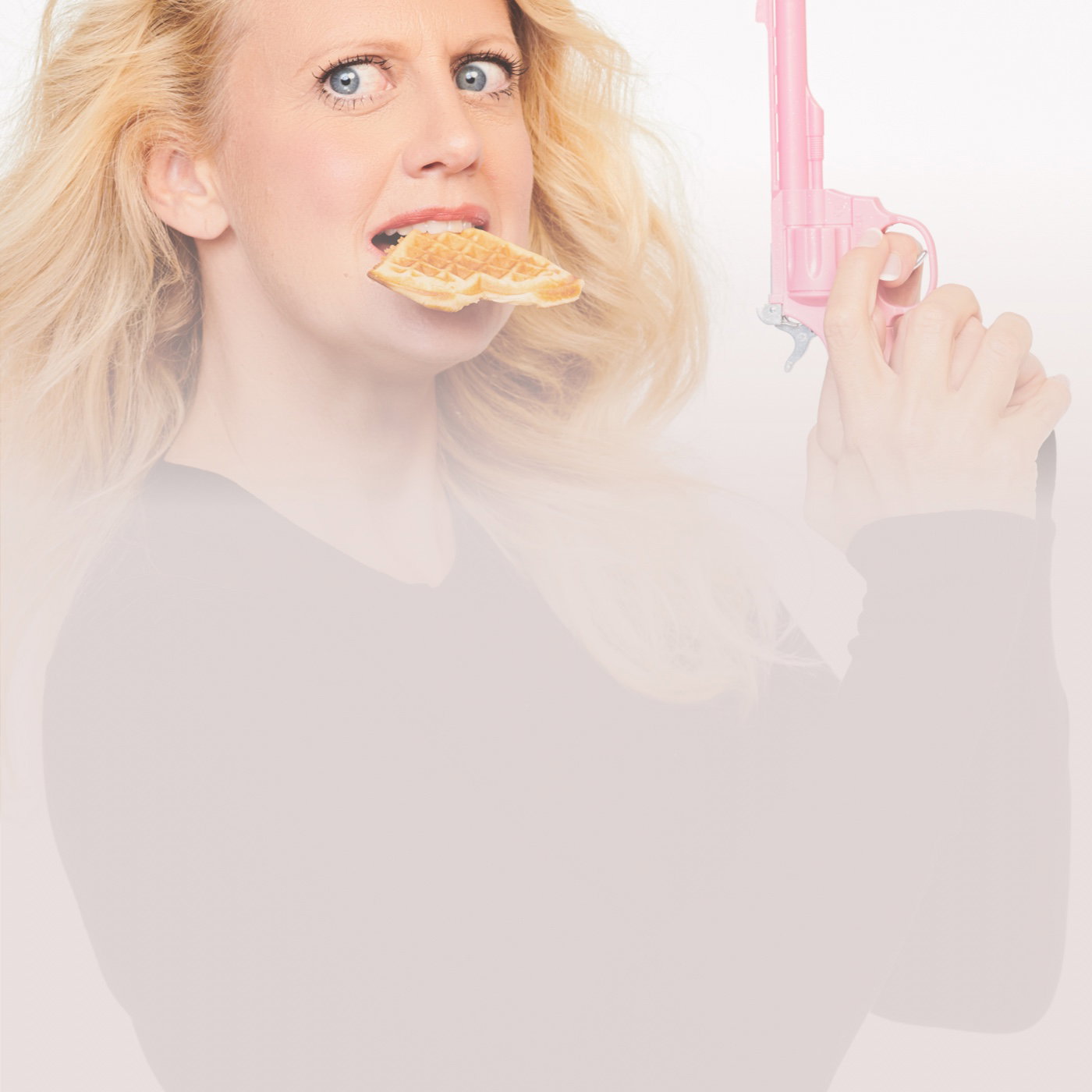 Mit den Waffeln einer Frau
